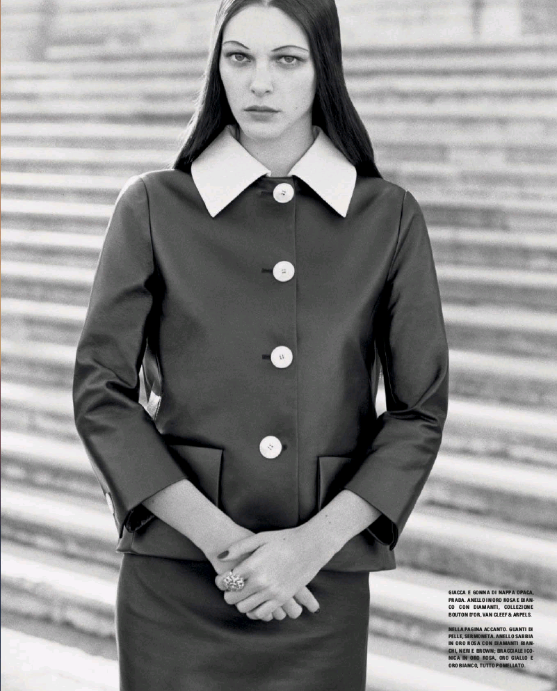 Vittoria Ceretti by Oliver Hadlee Pearch Vogue Italia (9).png