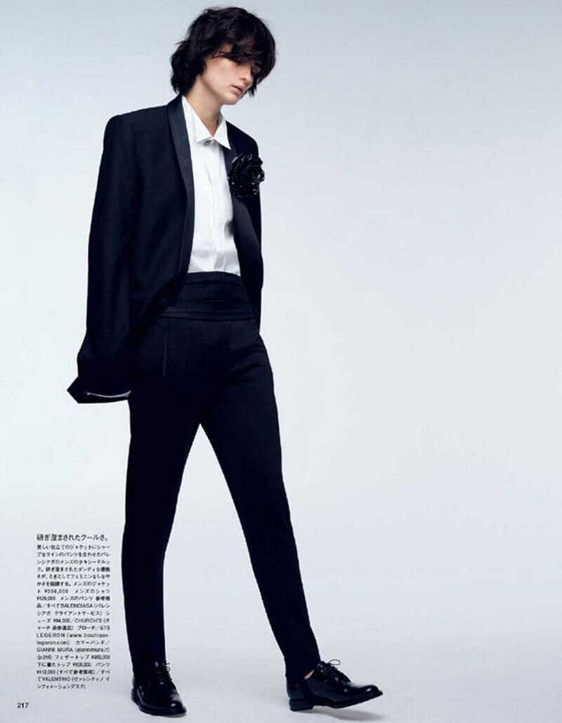 Lara Mullen by Nathaniel Goldberg for Vogue Japan February 2020 (6).jpg