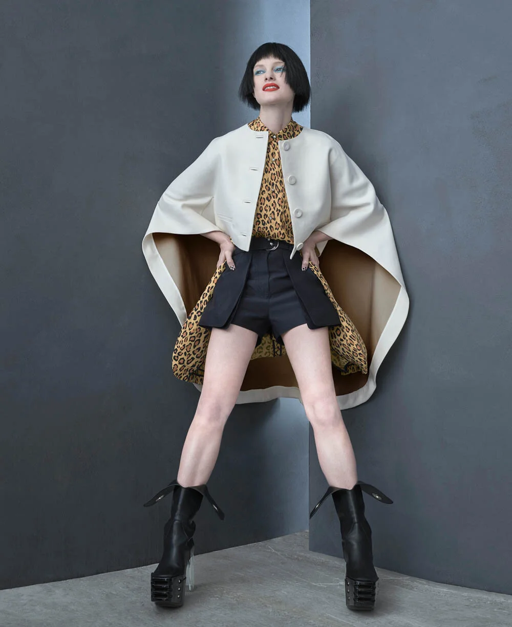 Hannah-Holman-by-Albert-Watson-for-Marie-Claire-US-March-2020-12.jpg