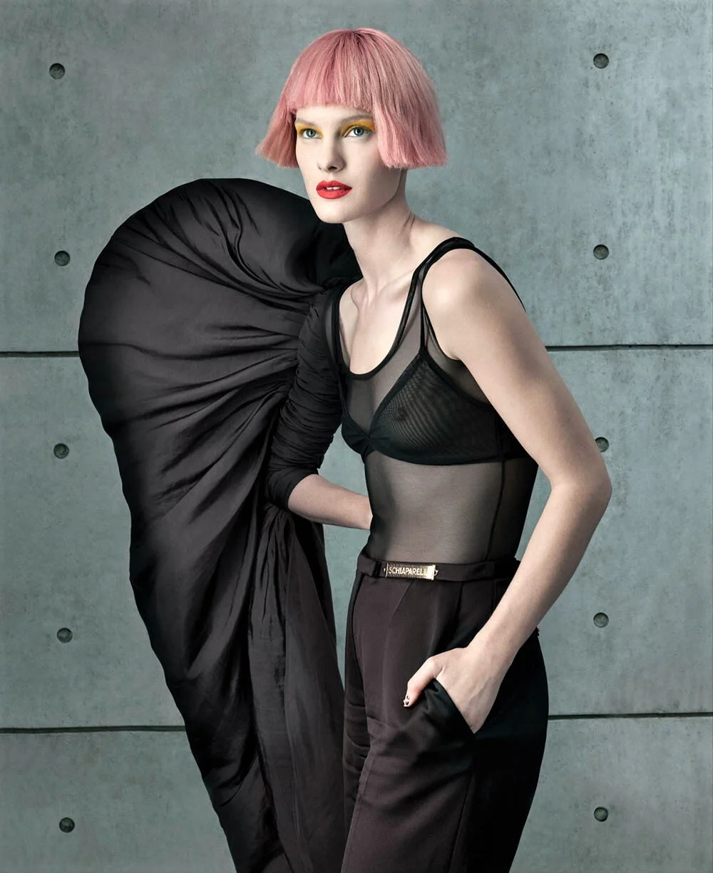 Hannah-Holman-by-Albert-Watson-for-Marie-Claire-US-March-2020-6.jpg