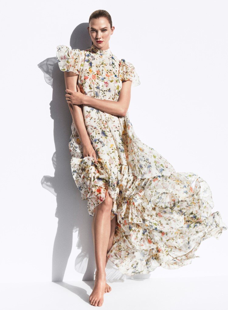 Karlie Kloss by Daniel Jackson Vogue US April 2020 (2).jpg