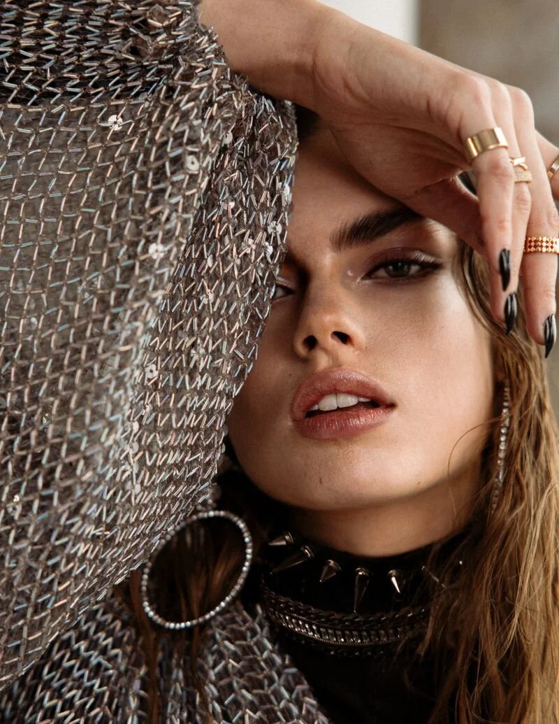 Gwen Van Meir by Tatiphon Khunon for L'Officiel Australia March 2020 (1).jpg