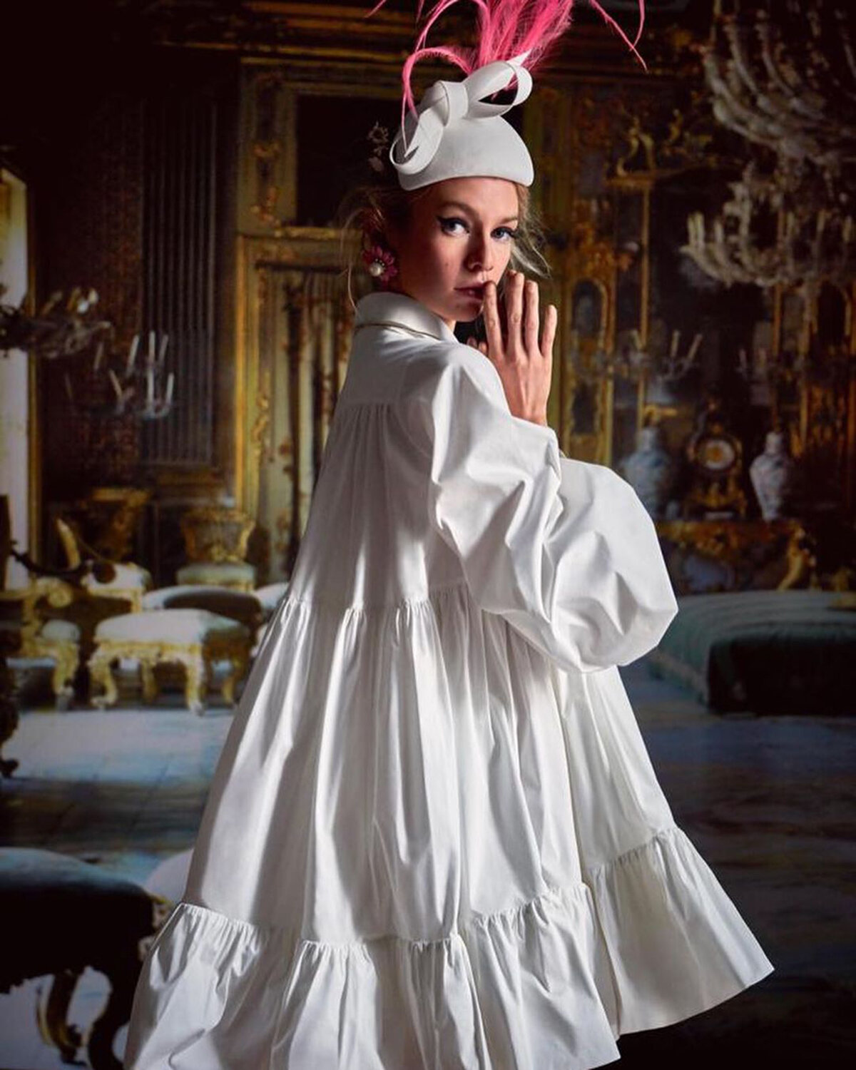 Stella Maxwell by Giulio Rustichelli Vogue Japan May 2020 (7).jpg
