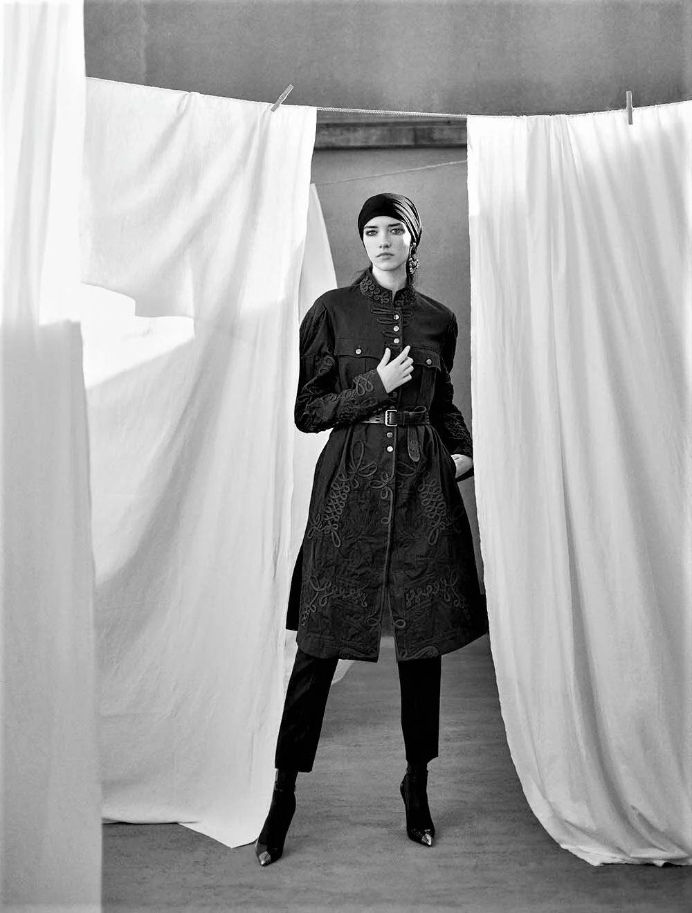 Grace-Hartzel-by-Dominique-Issermann-for-Numéro-March-2020-9.jpg