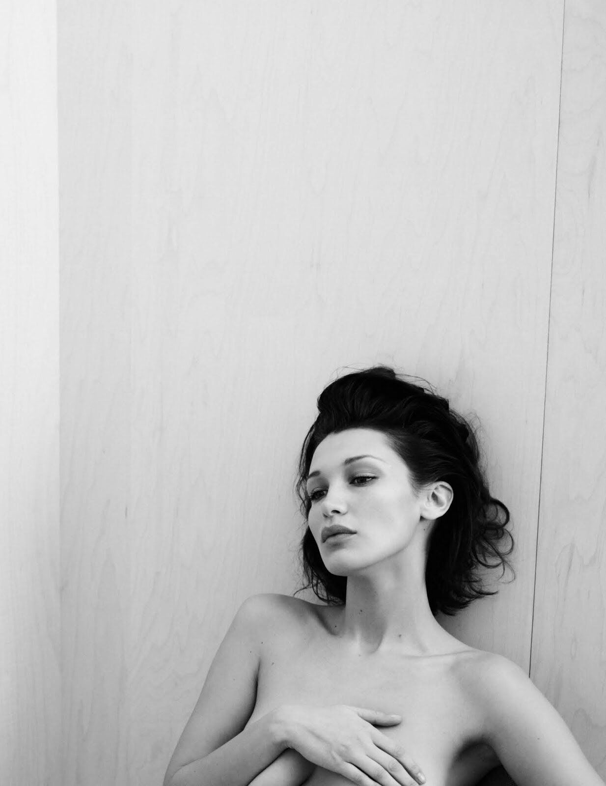 Bella Hadid for Vogue Greece April 2020  (16).jpg
