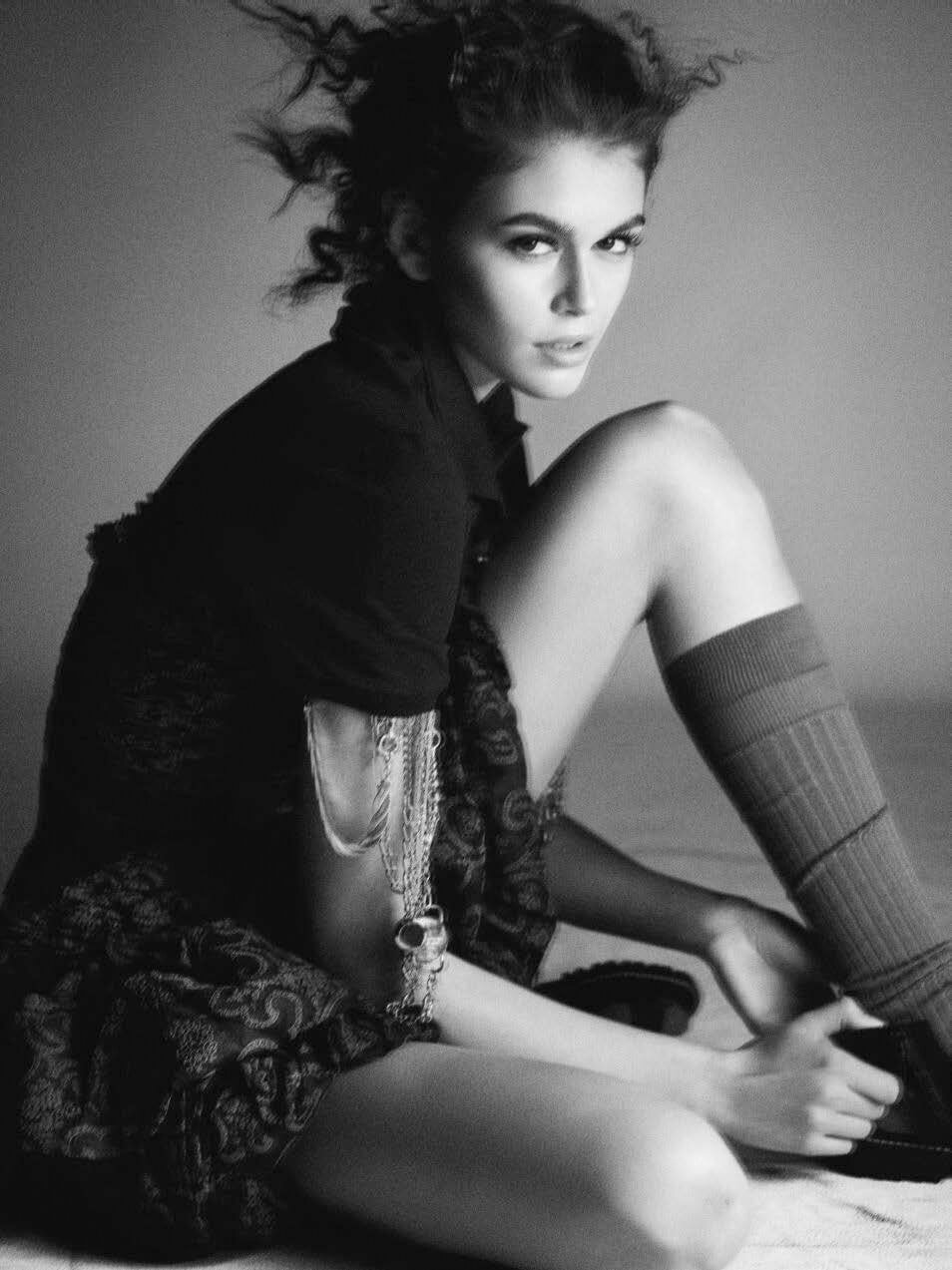 Kaia Gerber by Karim Sadli for Vogue Italia May 2020 (2).jpg