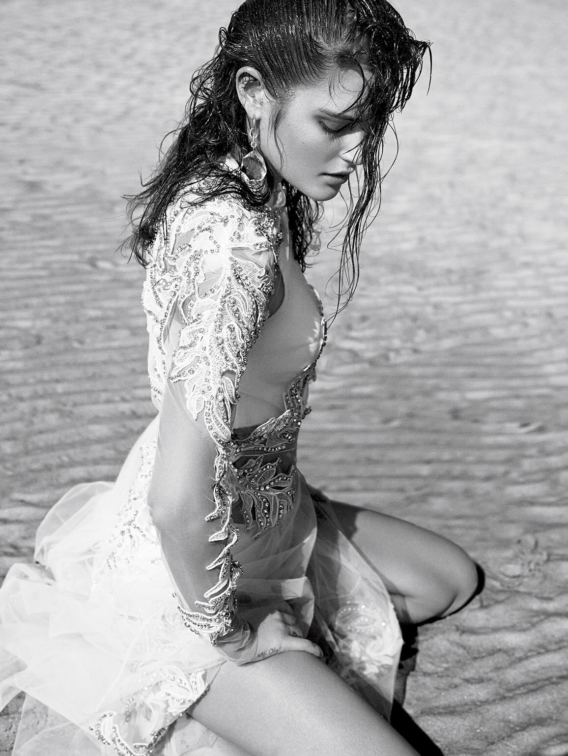 Catherine McNeil by Greg Kadel for Vogue Spain  (8).jpg