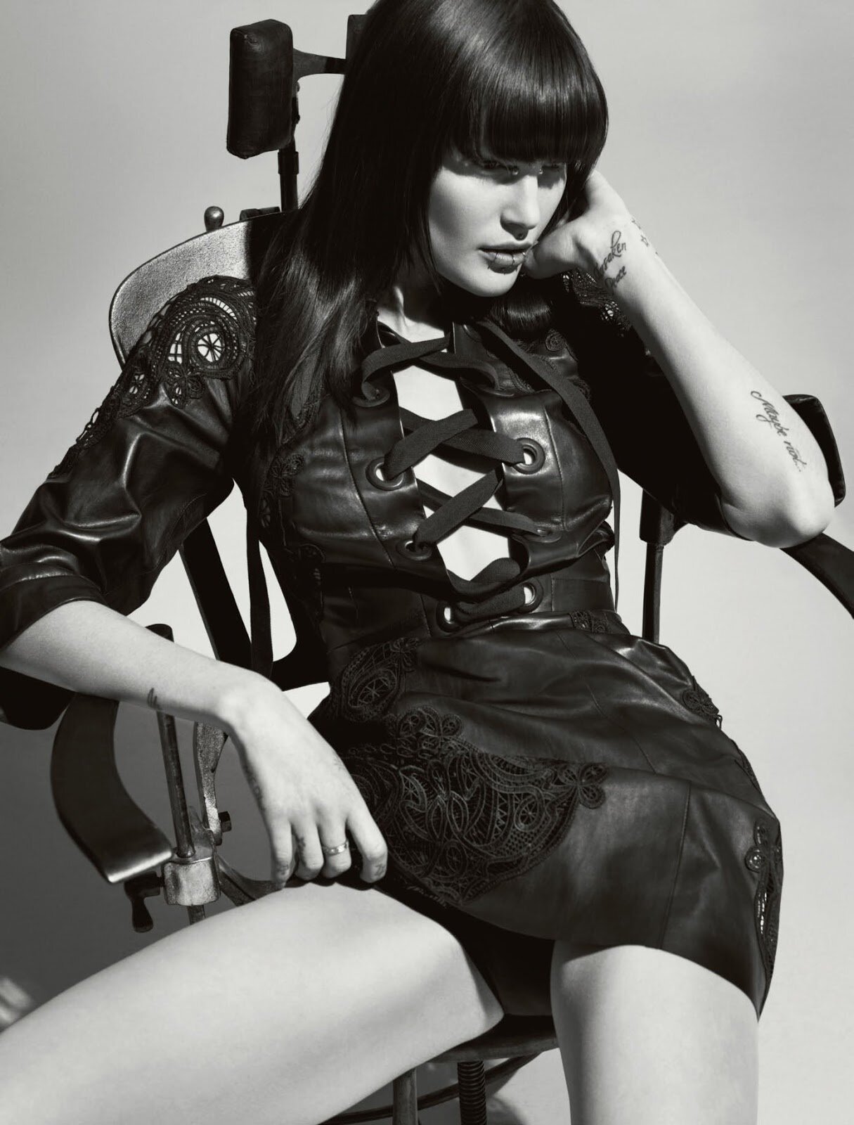 Catherine McNeil by Tom Munro for Numero 161 March 2015 (3).jpg