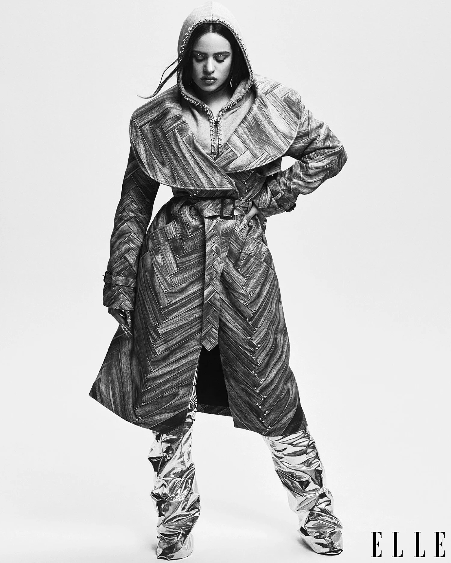 Rosalia Rewrites Pop Music Playbook ELLE US June 2020 — Anne of ...
