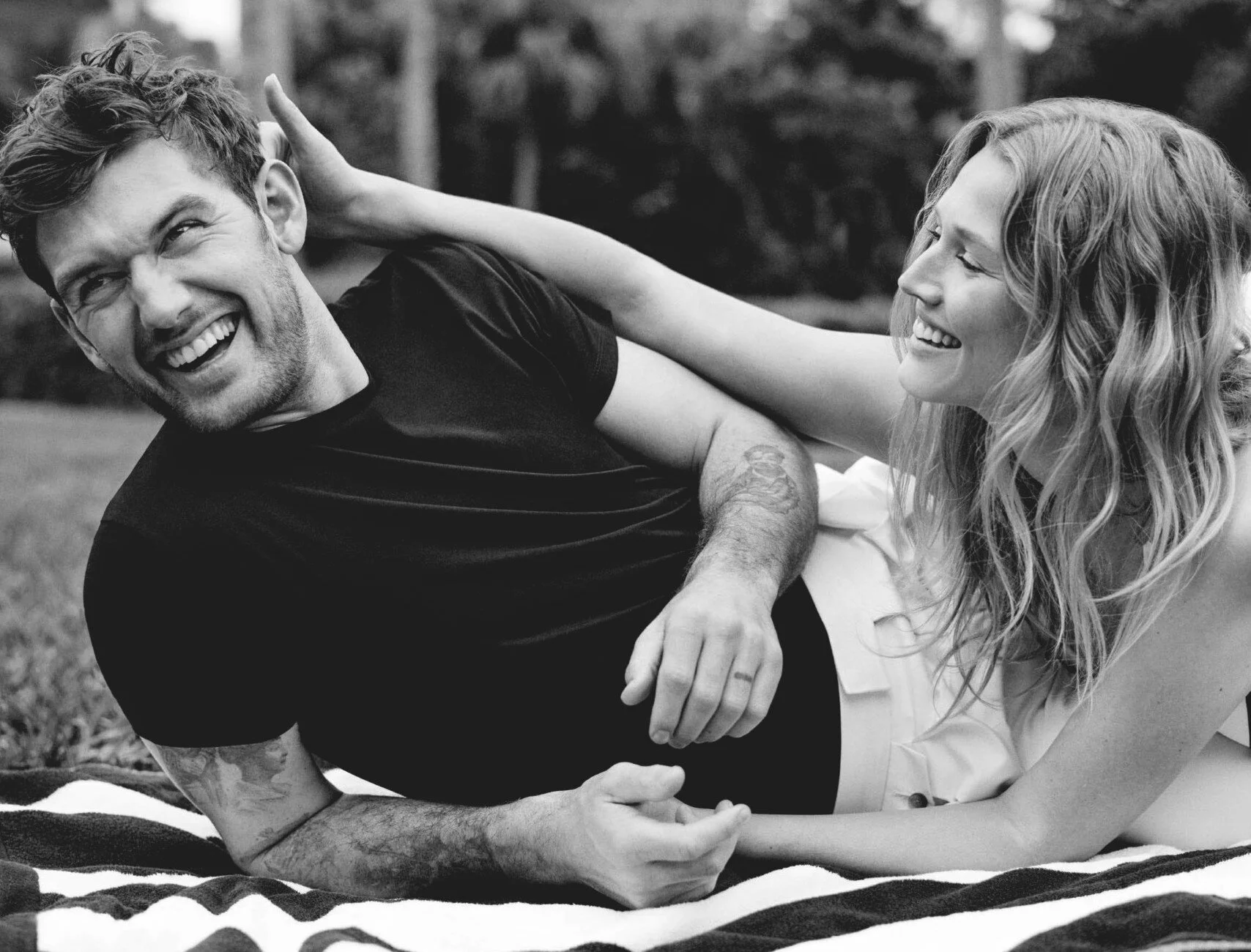 Lovebirds Toni Garrn & Alex Pettyfer by Giampaolo Sgura ...