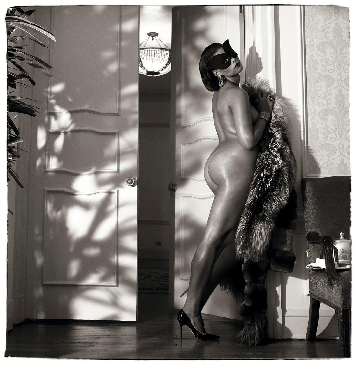 1-Steven Meisel, Edward Enninful 'Sogno Di Donna' for Vogue Italia June 2011 (6).jpg