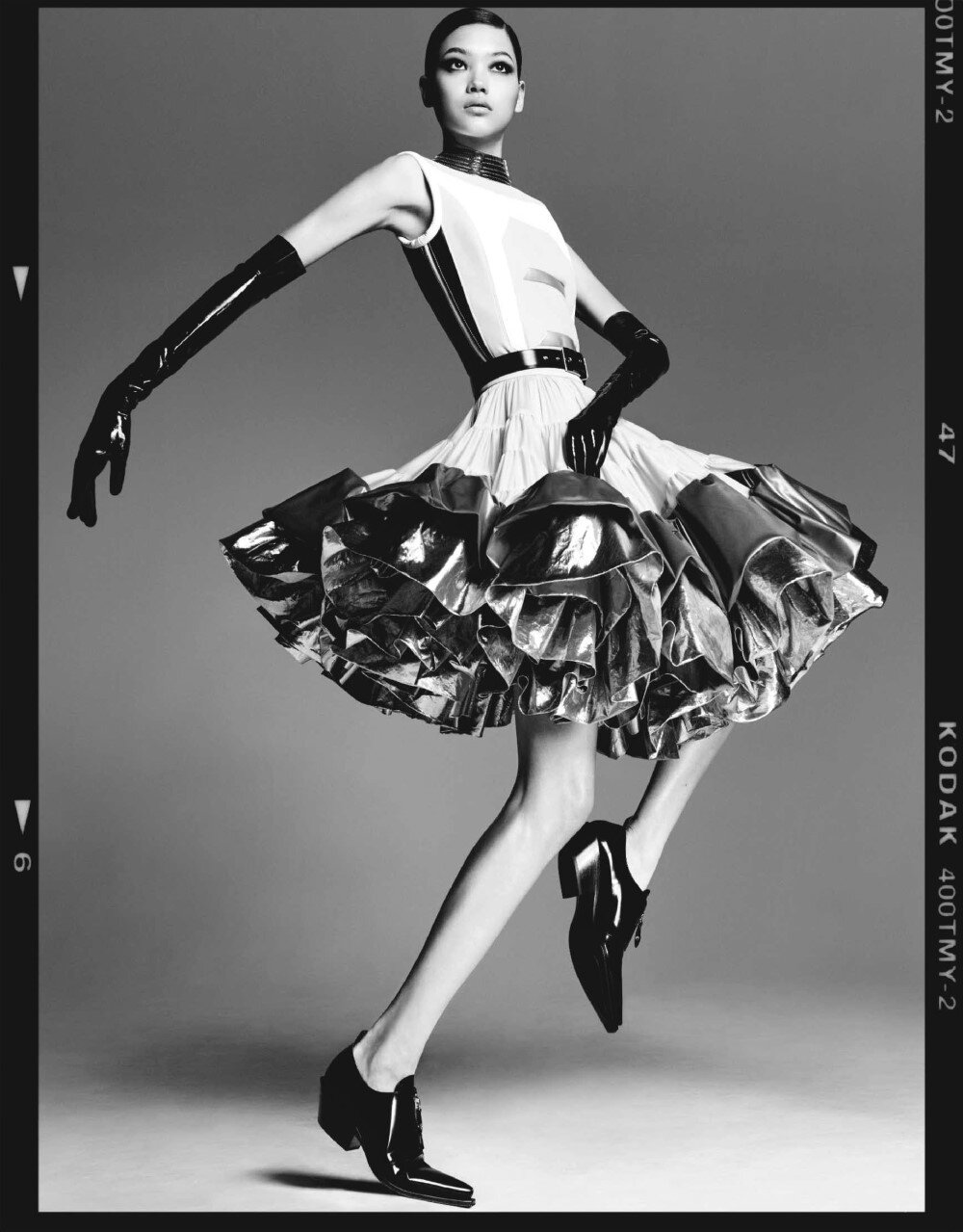 Luigi Iango Vogue Japan Aug 2020 Fashion Story (17).jpg