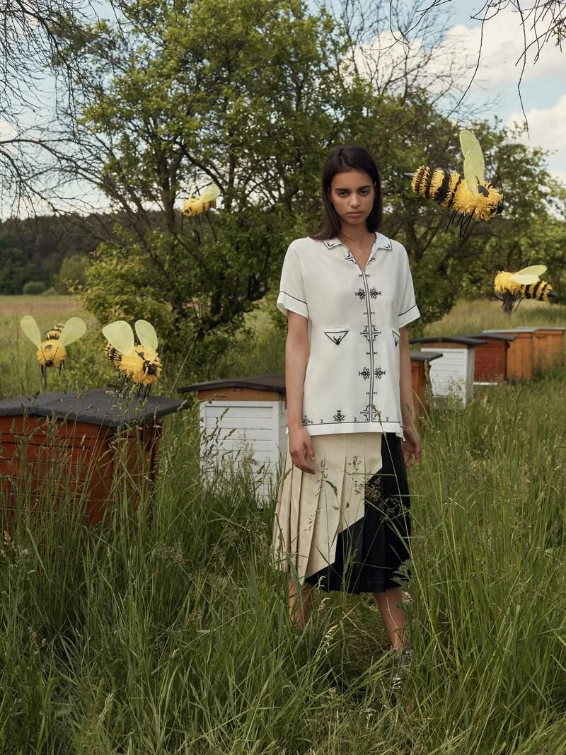 Paulina Pitsikalis by Dominca Jarczynska for VogueCzechoslovakia July 2020 (1).jpg