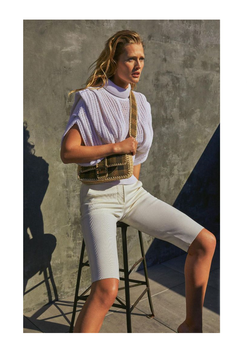Toni Garrn in Grazia Italia July 2020-5.png