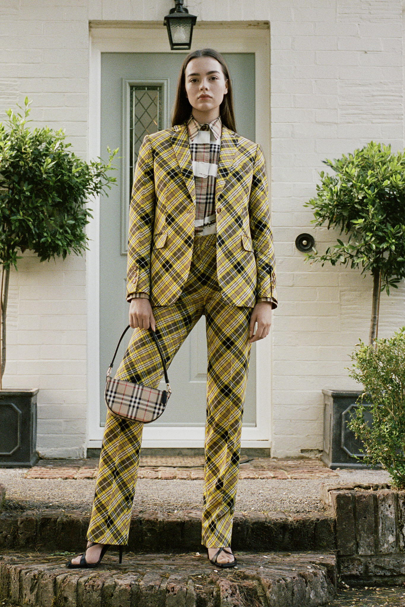 Burberry Resort 2020-2021 (8).jpg