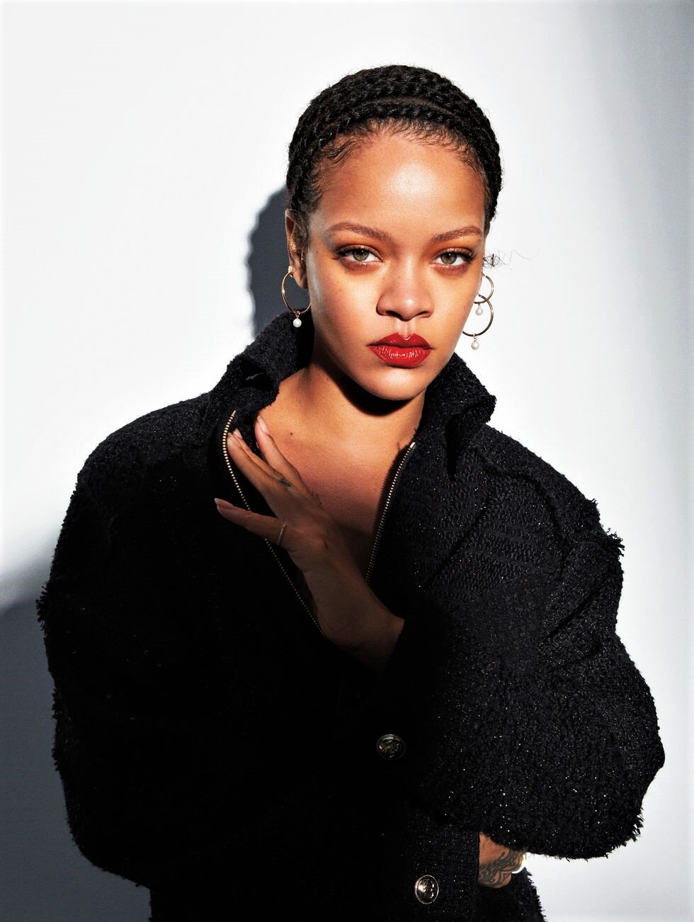 Rihanna by Gray Sorrenti for Harper's Bazaar UK Sept 2020 (5).jpg