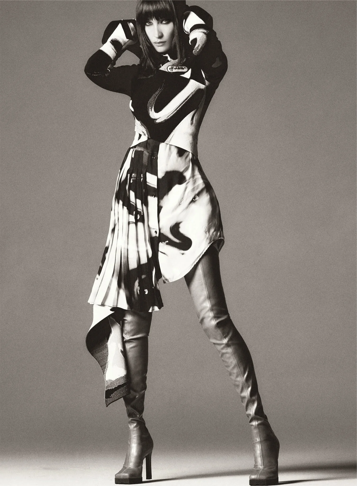 Bella Hadid by Christian MacDonald  Vogue US  (1).jpg
