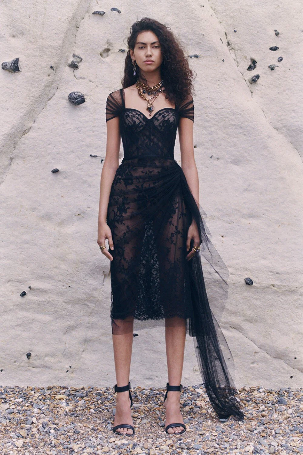 Alexander McQueen Resort 2021 (20).jpg