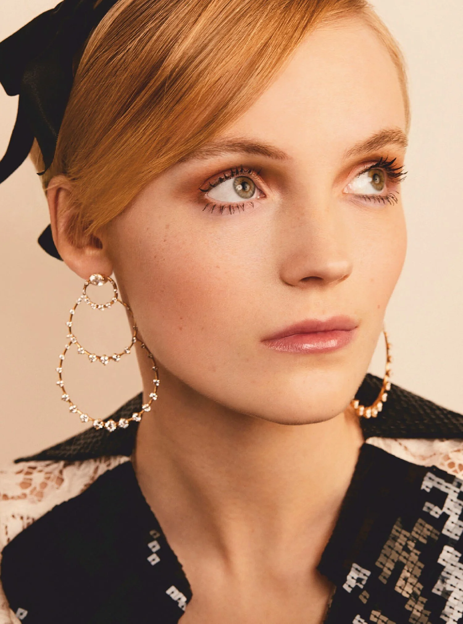 Lucan Gillespie by Agata Popieszynska Harpers UK (33).jpg