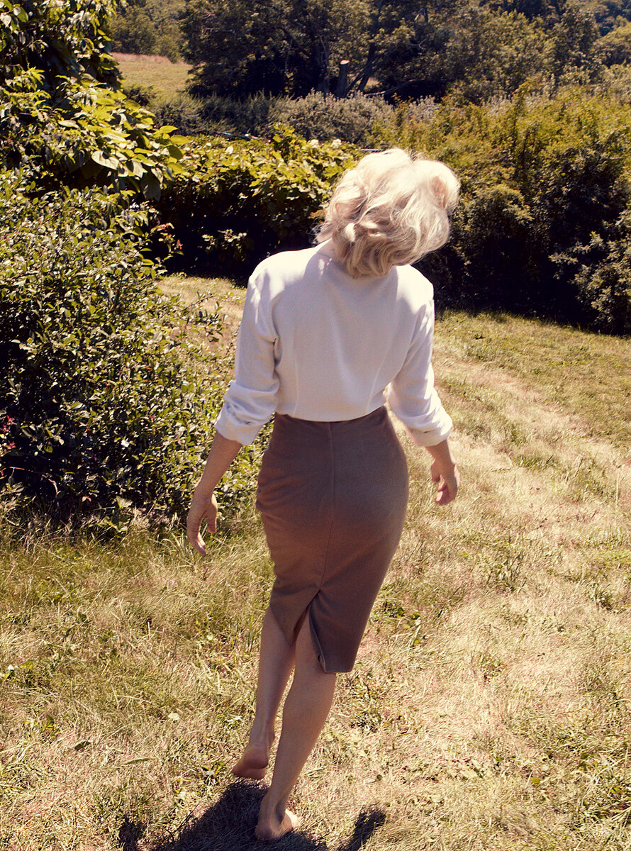 Michelle Williams by Annie Leibovitz Vogue US October 2011 (9).jpg