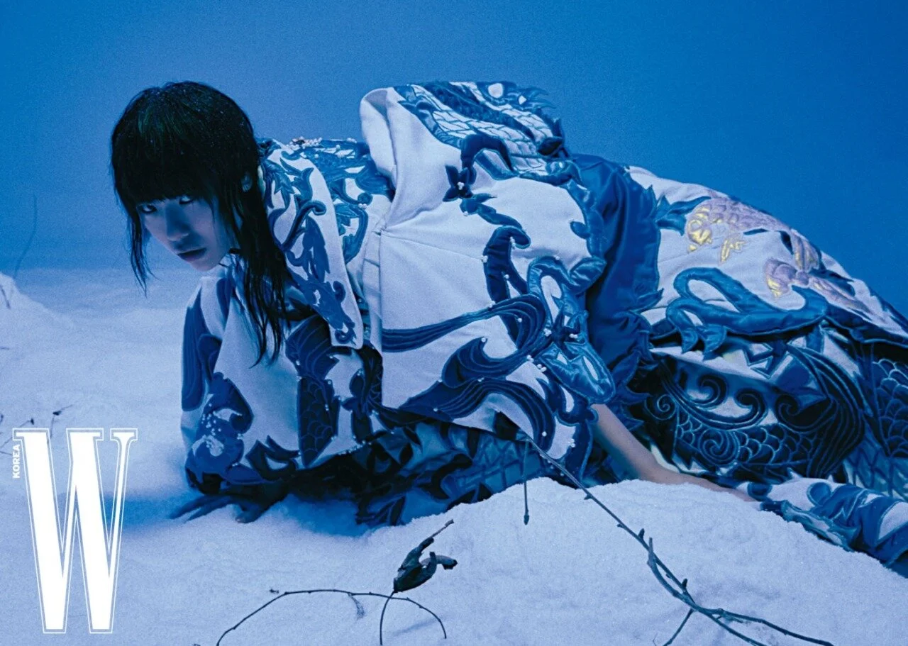 Hee-jung Park by Jong-ha Park W Korea Jan 2021 (4).jpg