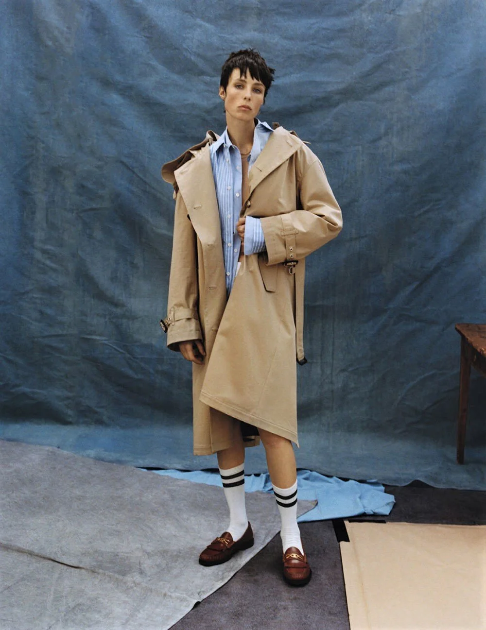 Edie-Campbell-covers-Vogue-Russia-January-2021-by-Louie-Banks-9.jpg