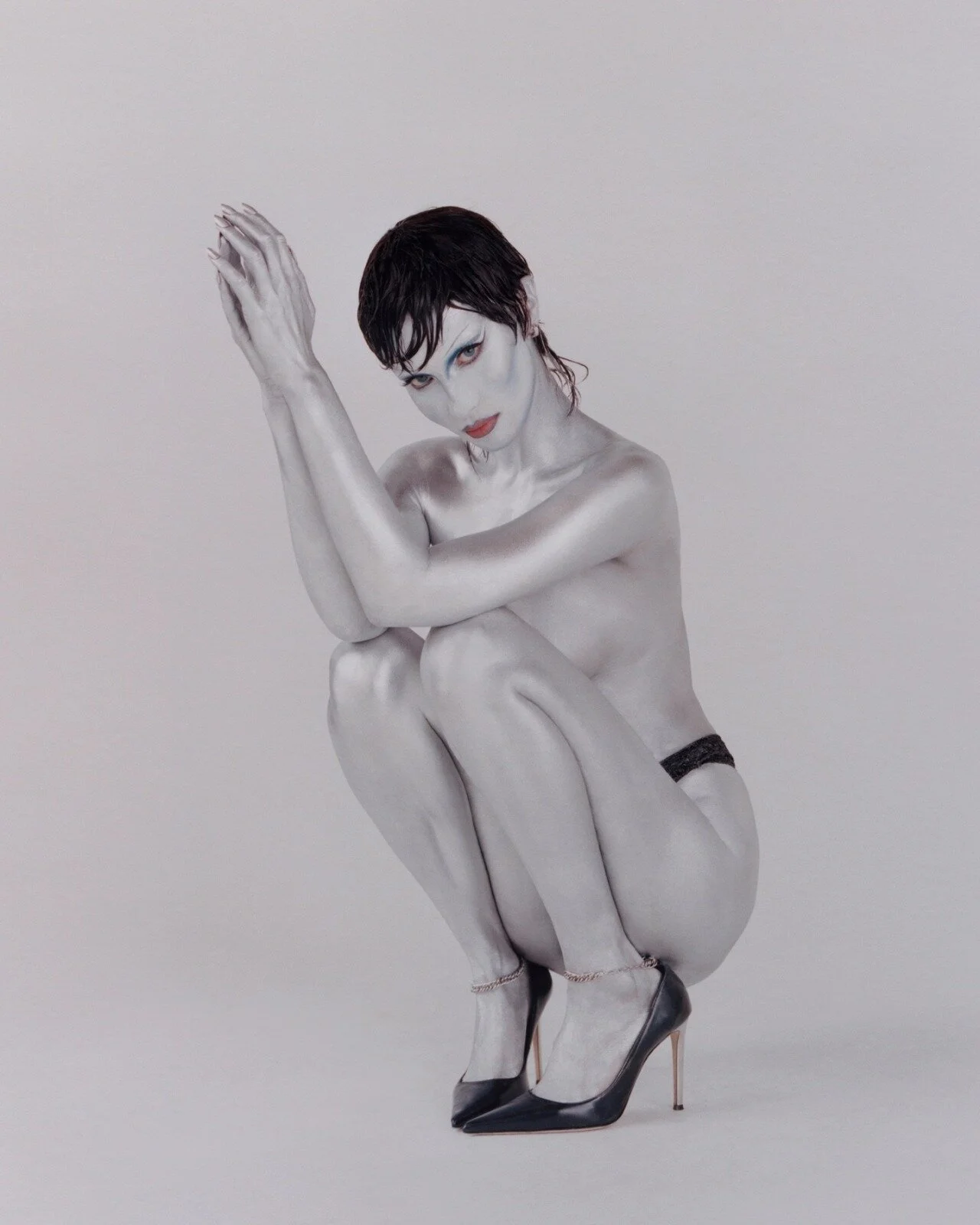 Bella Hadid as Girl Who Fell to Earth V Magazine by Luke Gilford (7).jpg