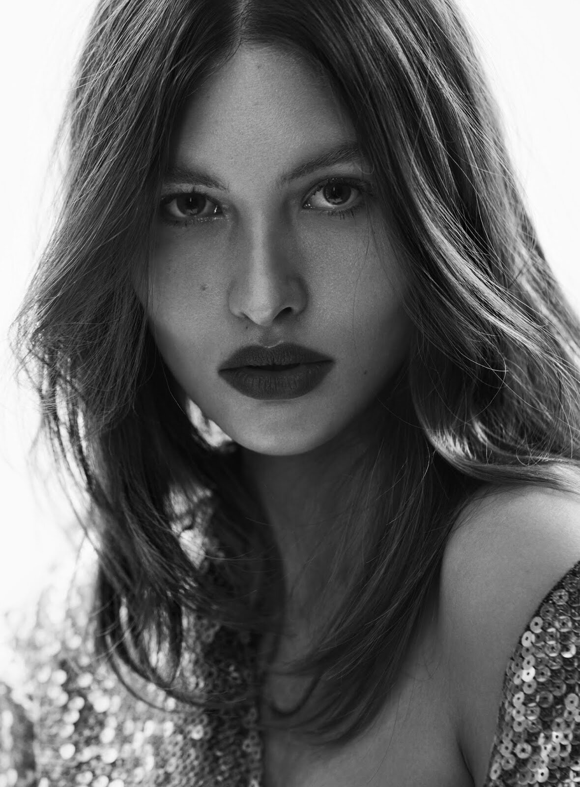 Grace Elizabeth by Max Papendieck V Mag 128 (5).jpg