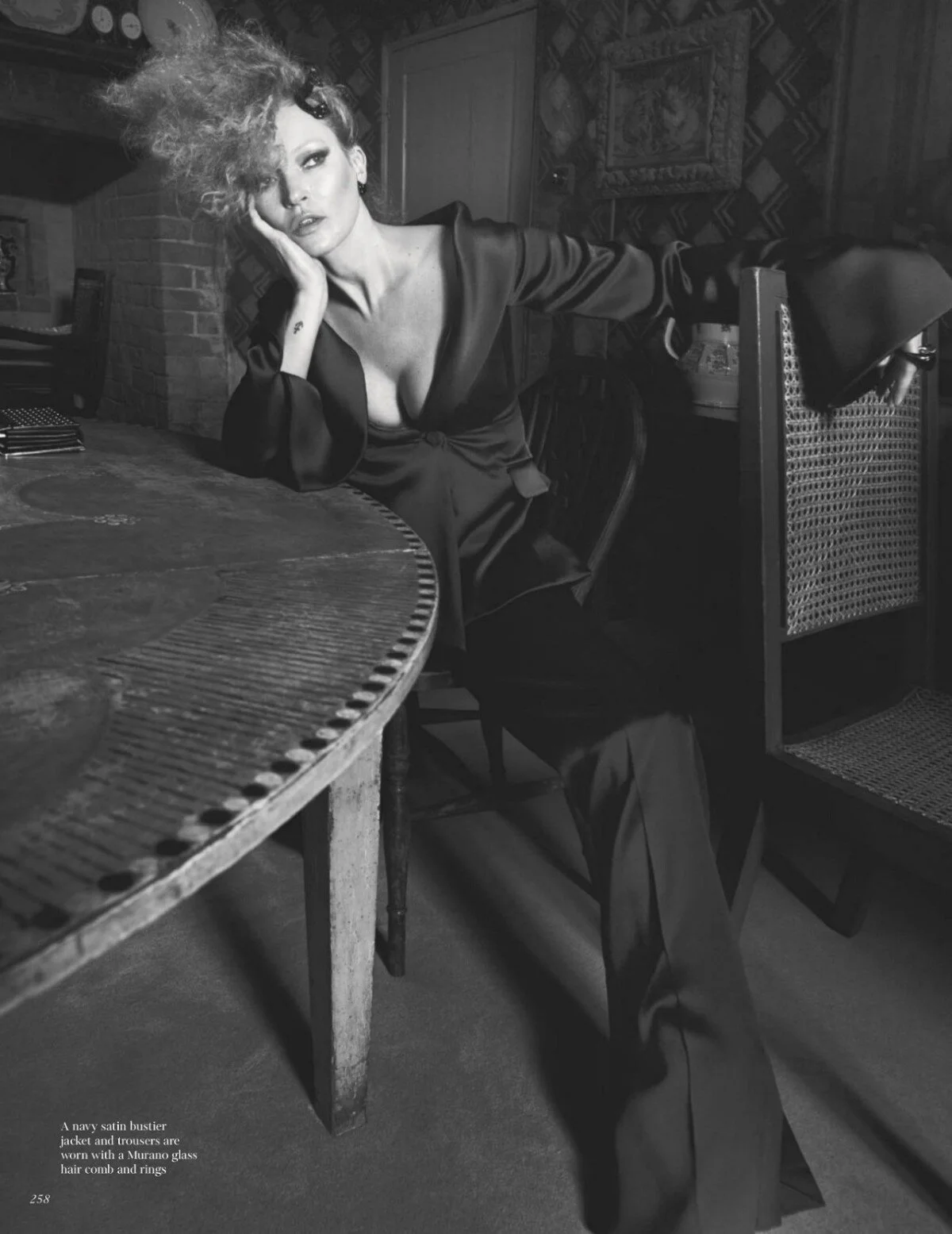 Kate Moss in Fendi Couture British Vogue March 2021 (6).jpg