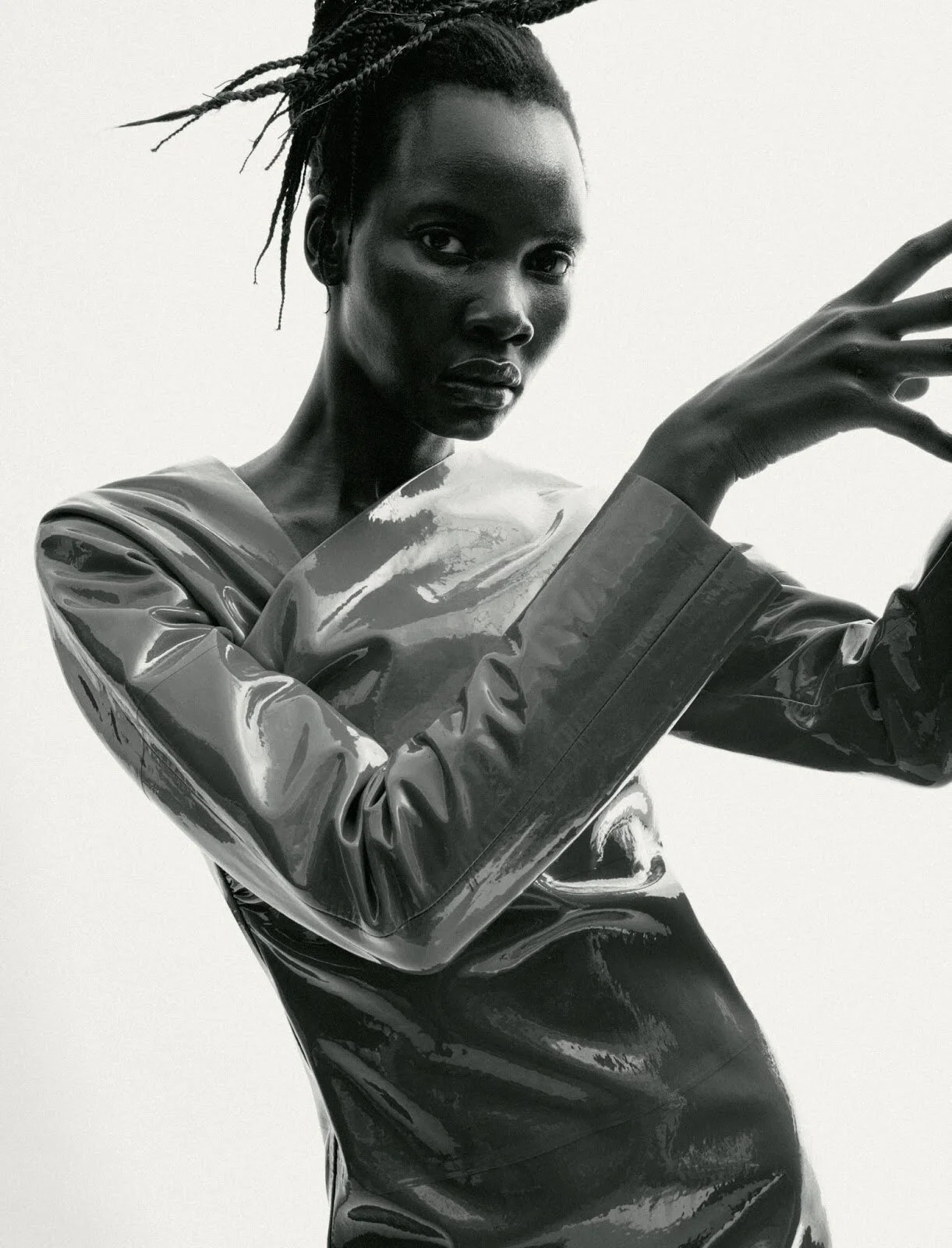 Tricia Akello by Dennis Stenild ELLE Mexico March 2021 (9).jpg