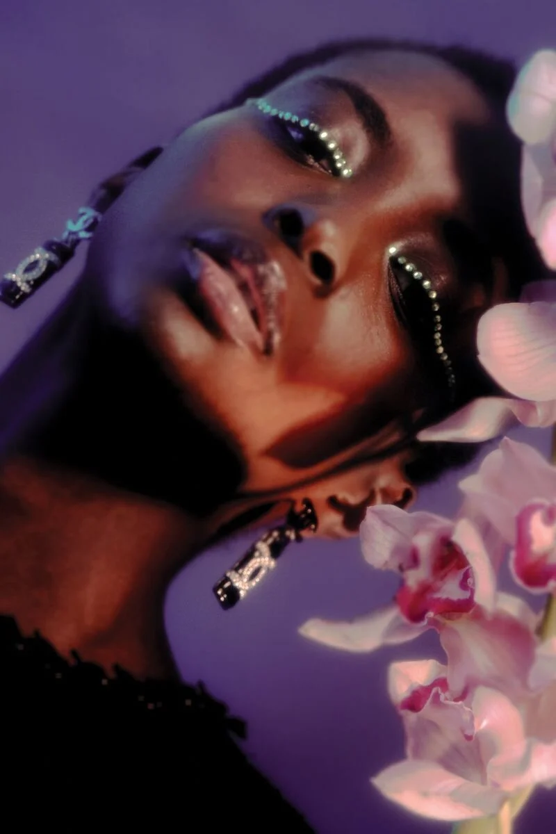 Amira Pinheiro by Vanessa Zican Feng Harper's Bazaar Brazil Mar 2021 (2).jpg