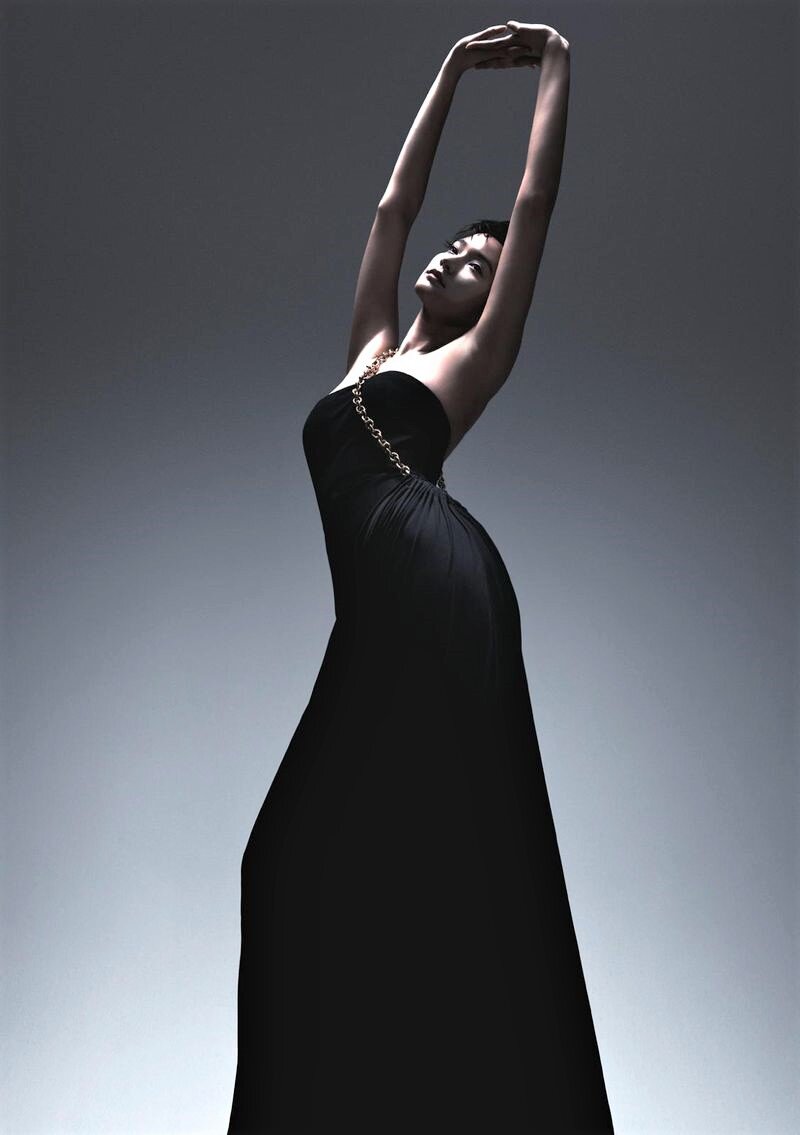 Mona Matsuoka by Nick Krasznai for Vogue China (7).jpg