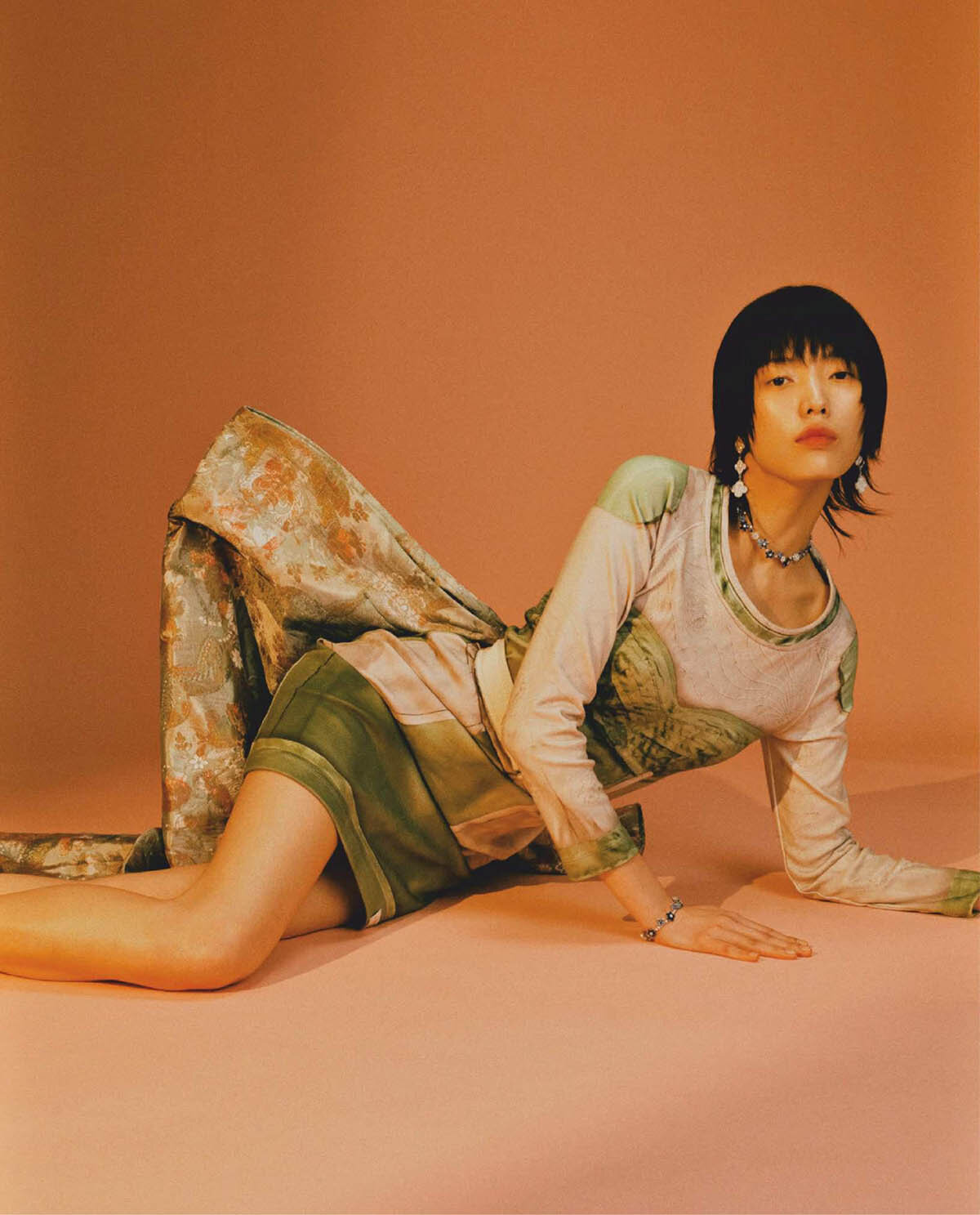 1-Zhong Lin for Vogue Taiwan April 2021 (10).jpg