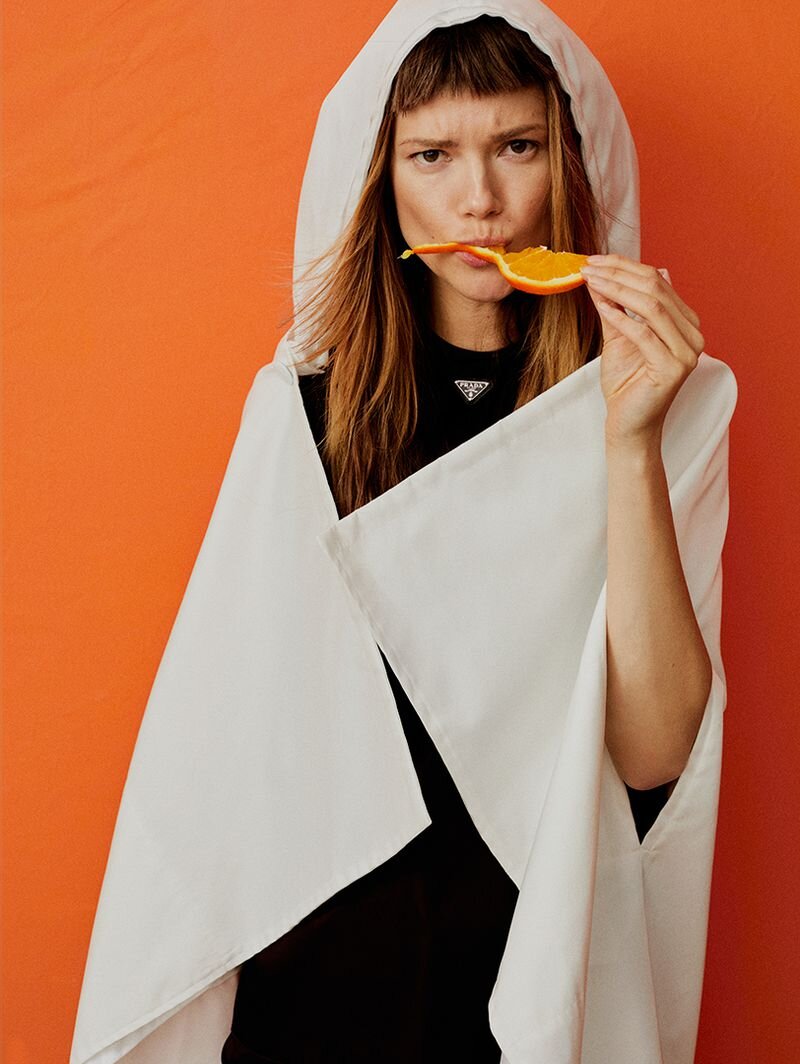Kasia Struss Vogue Poland April 2021 (10).jpg