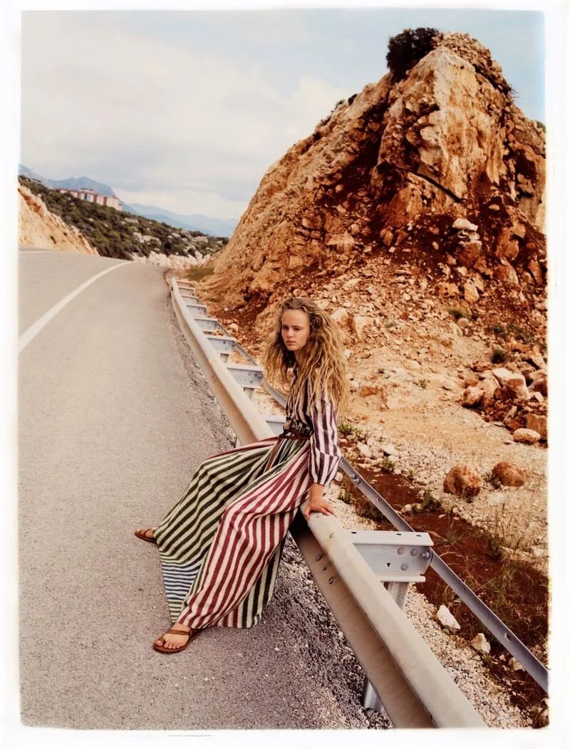 Olivia Vinten by Luca Campri Vogue Turkey May 2021 (10).jpg