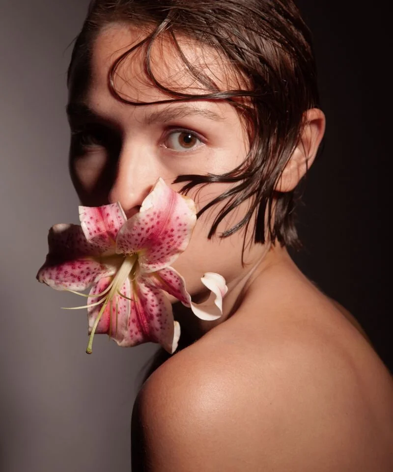 Alina Gross Vogue Portugal May 2021 (12).jpg