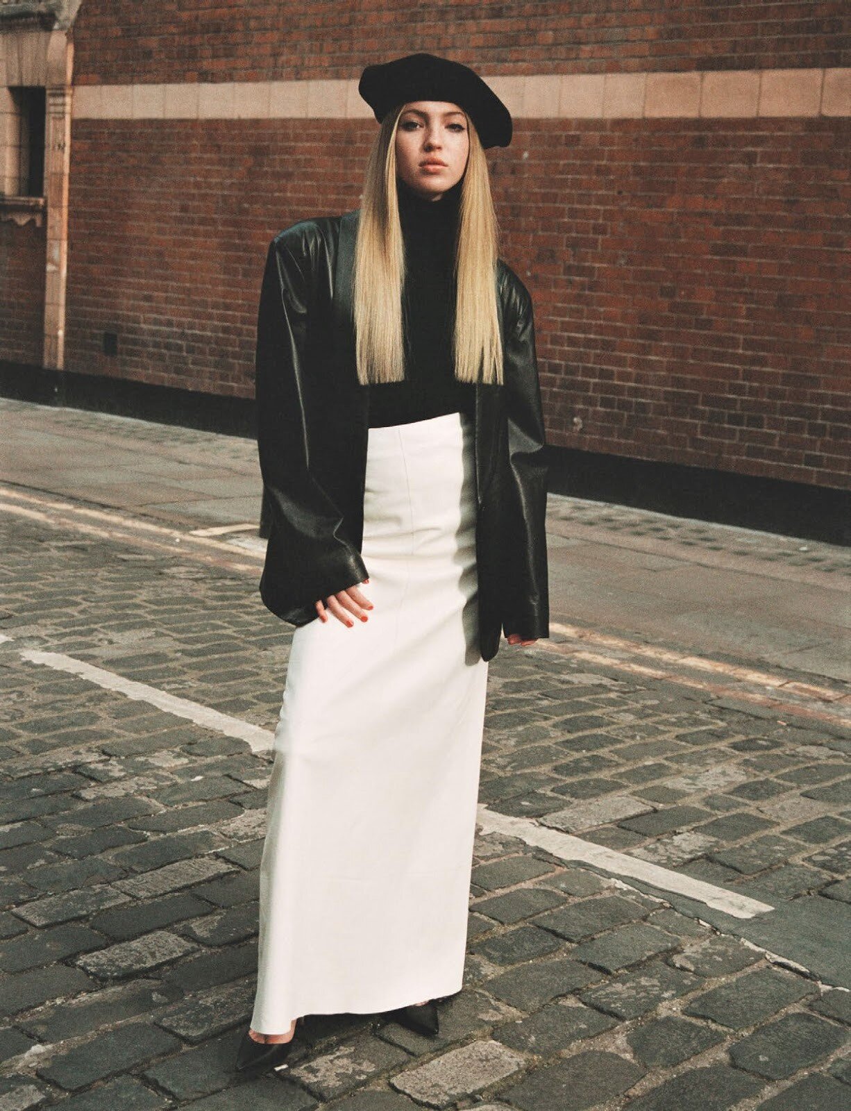 Lila Moss by Angelo Pennetta British Vogue June 2021 (12).jpg
