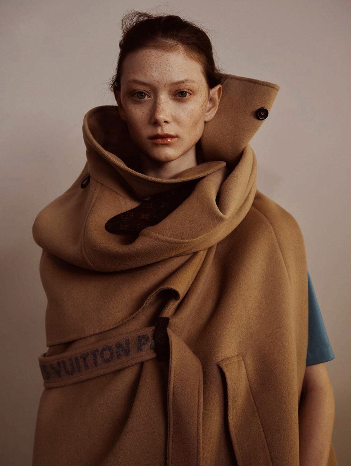 Sara-Grace-Wallerstedt-by-Geordie-Wood-for-Vogue-Australia-July-2021-11.jpg