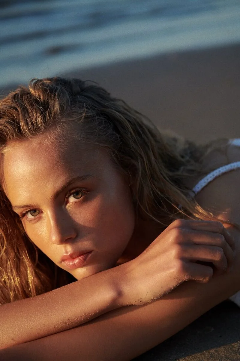 Olivia Vinten Soaks Up Baltic Sea Sun for Vogue Scandinavia — Anne of