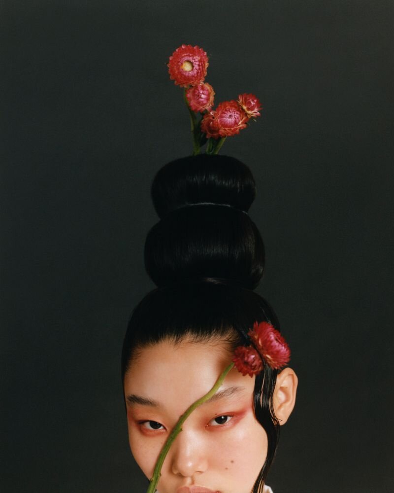 Yoon-Young-Bae-by-Peter-Ash-Vogue-Hong-Kong-August-2021 (6).jpg