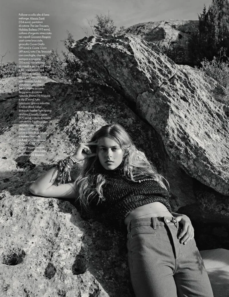 Ivanka-Smilenko-by-Francois-Rotger-ELLE-Italia-Moda-F2021 (7).jpg
