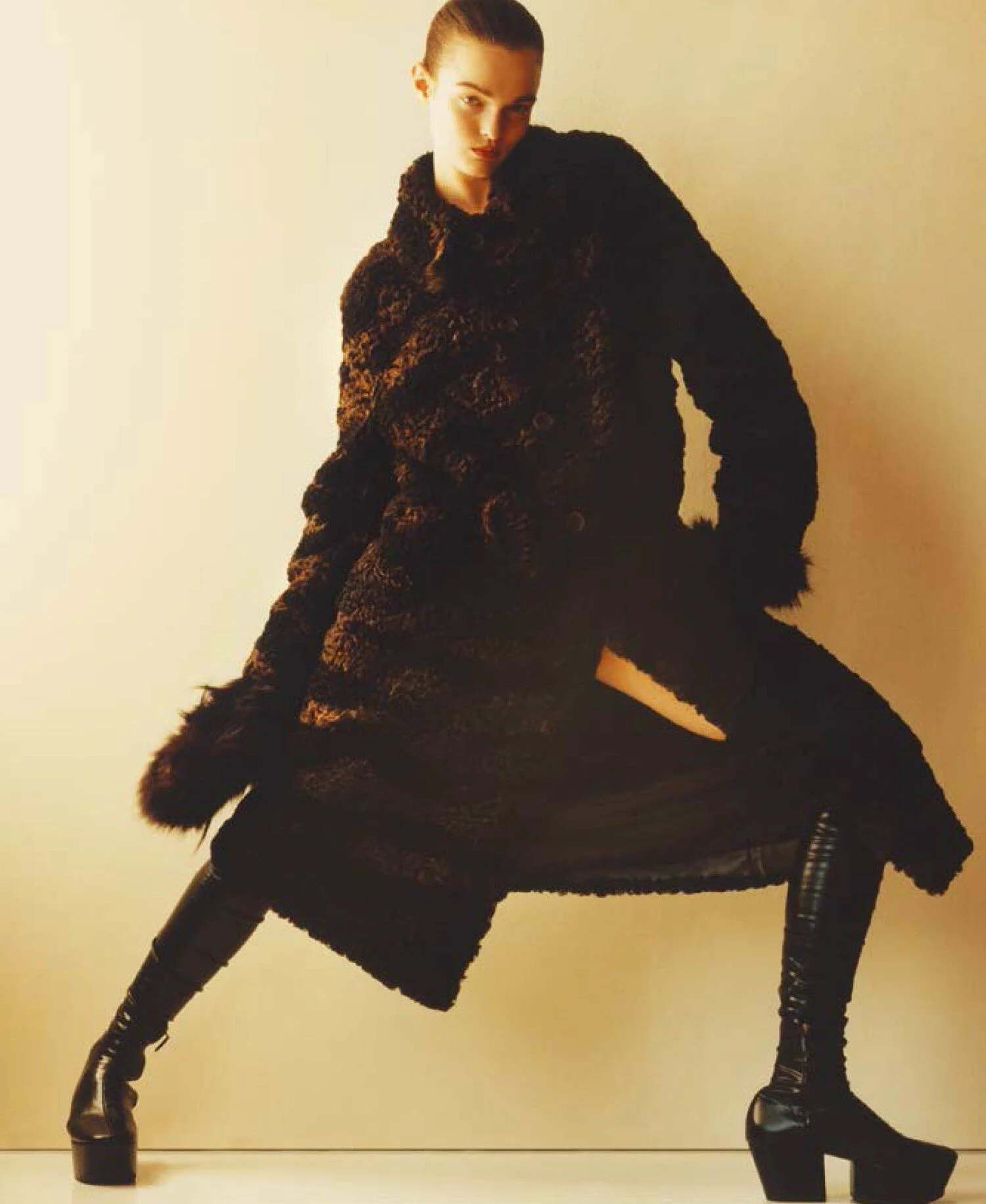 Lulu-Tenney-by-Theo-de-Gueltzl-M-le-Monde-Sept- (8).jpg