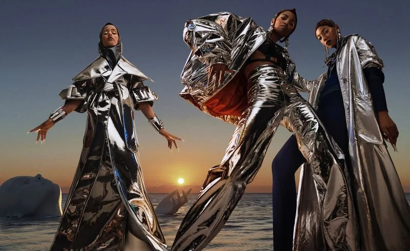 Rawdah-Mohamed-Julien-Vallon-Vogue-Arabia-Oct-2021 (10).jpg