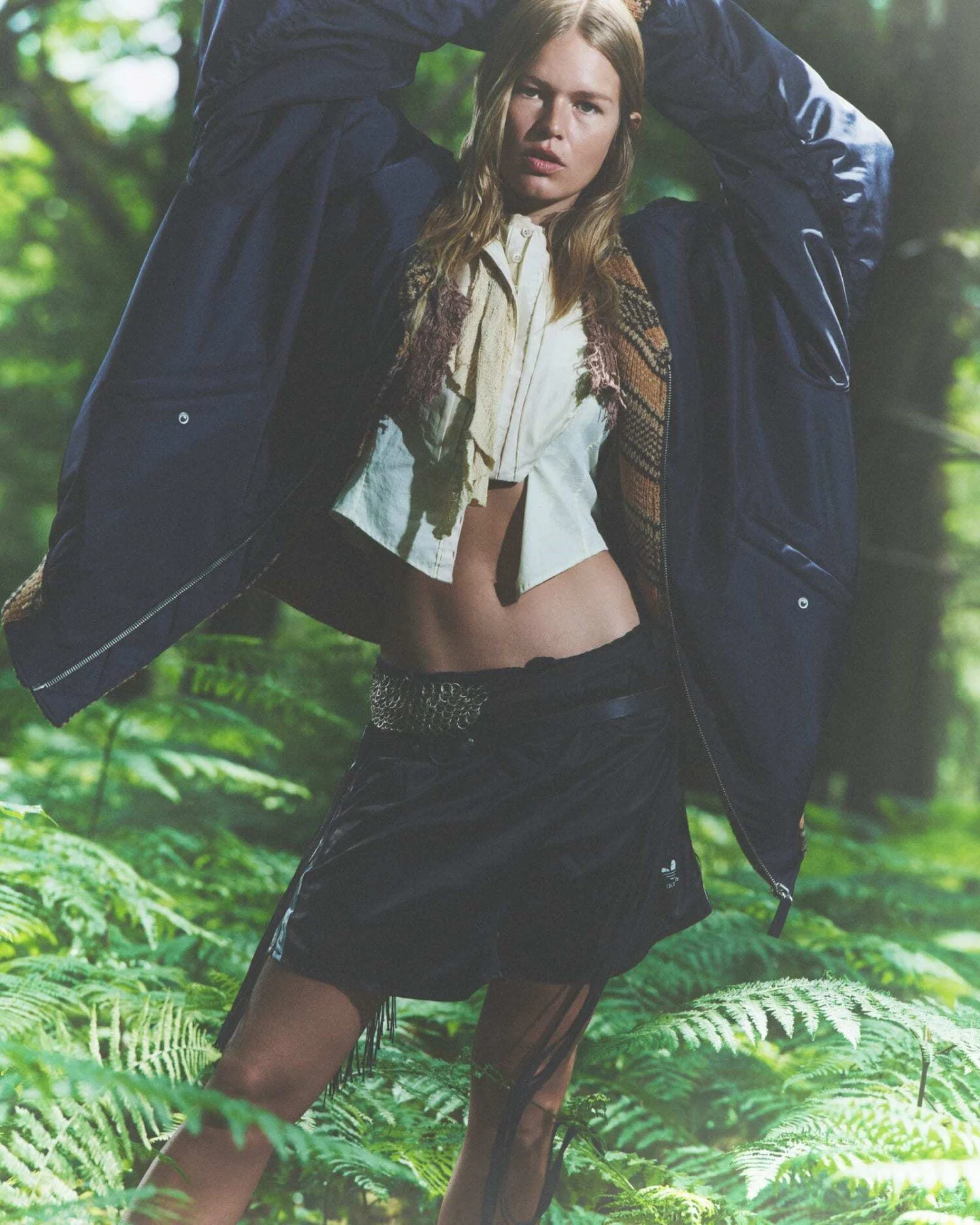 Anna-Ewers-for Holiday-388-fw-2021 (12).jpg