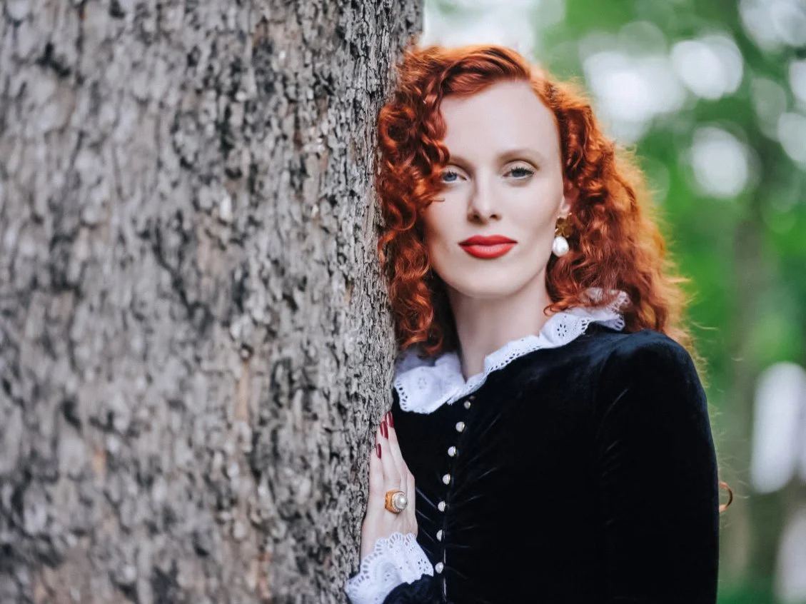 Karen-Elson-by-Kat-Irlin-ELLE-Russia-November-2021 (15).jpg