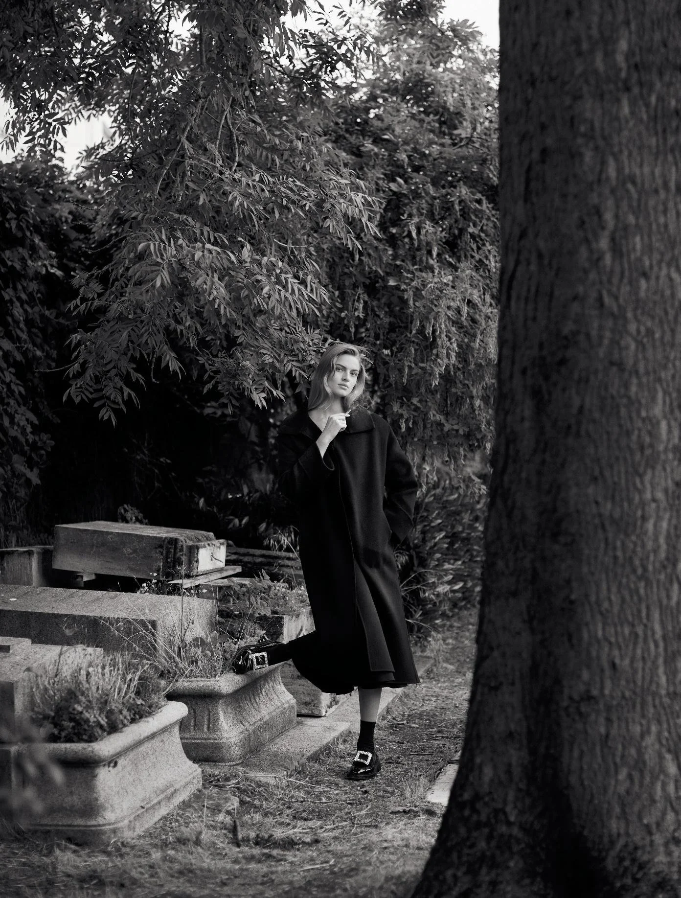 Sophia Roetz Honors Actor Emmanuelle Riva for Numéro 226 — Anne of ...