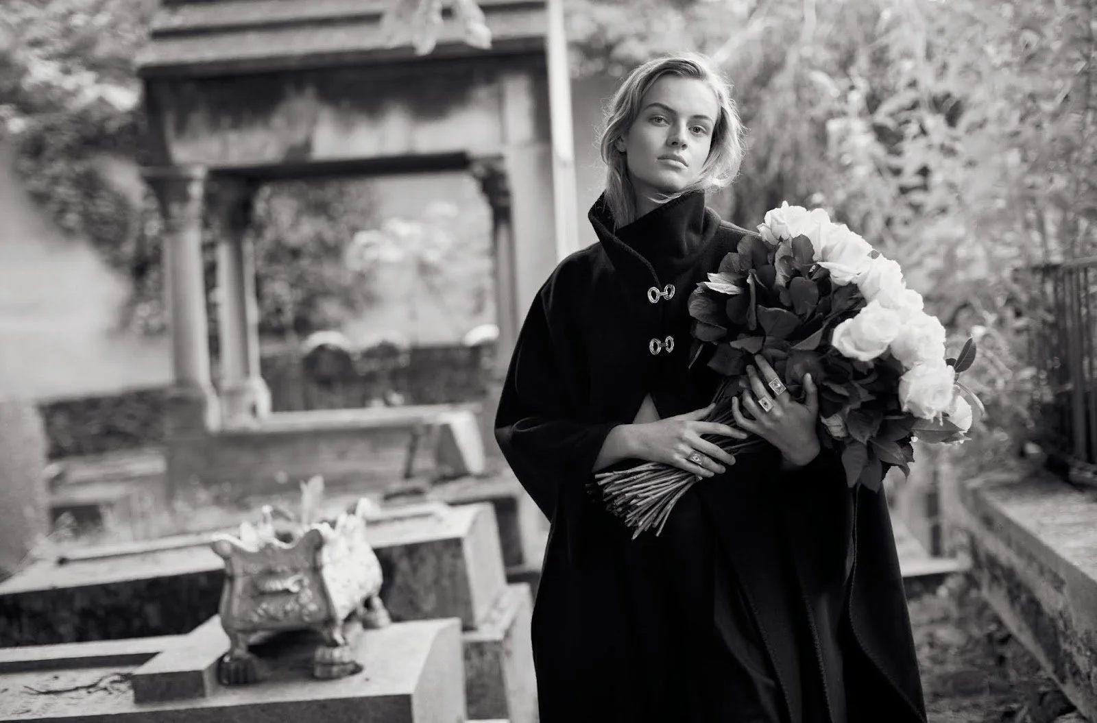 Sophia Roetz Honors Actor Emmanuelle Riva for Numéro 226 — Anne of ...