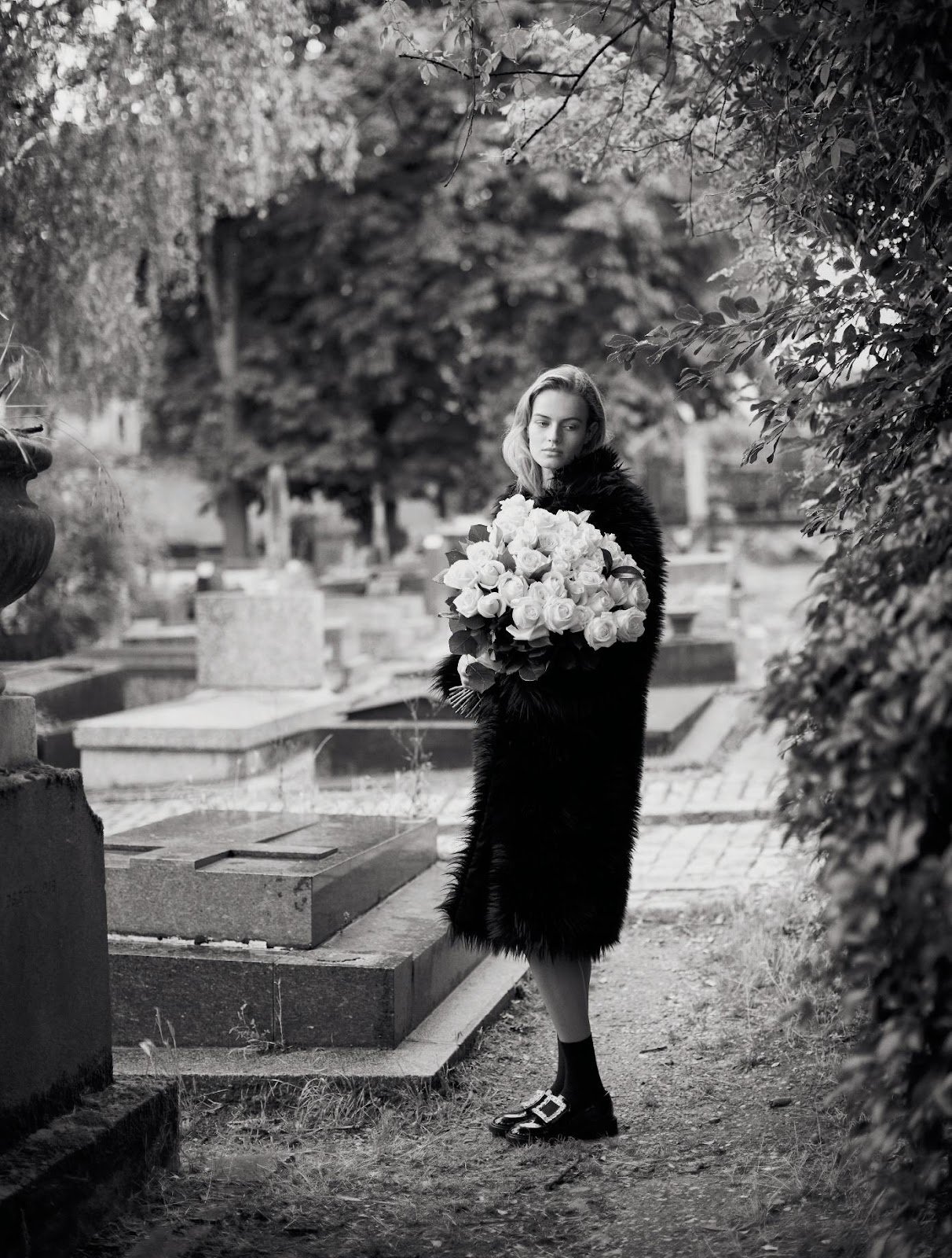 Sophia Roetz Honors Actor Emmanuelle Riva for Numéro 226 — Anne of ...