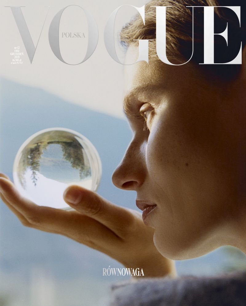 Giedre-Dukauskaite-by-Ina-Lekiewicz-Vogue-Poland-December-2021 Cover.jpg