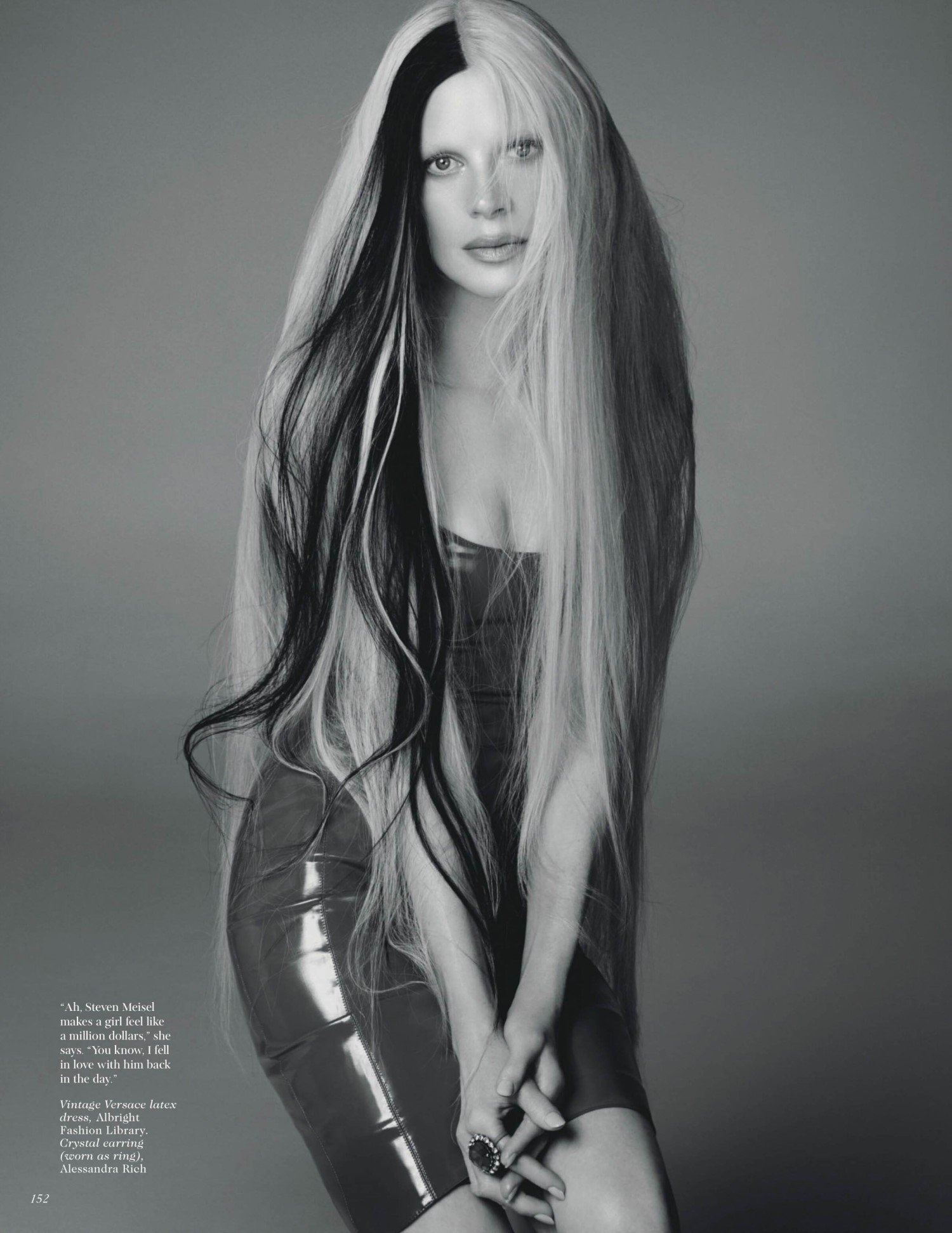 Kristen-McMenamy-Steven-Meisel-Vogue-UK-January-2022 (9).jpg